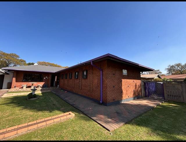 3 BEDROOM HOUSE FOR SALE IN VANDERBIJLPARK CW 5